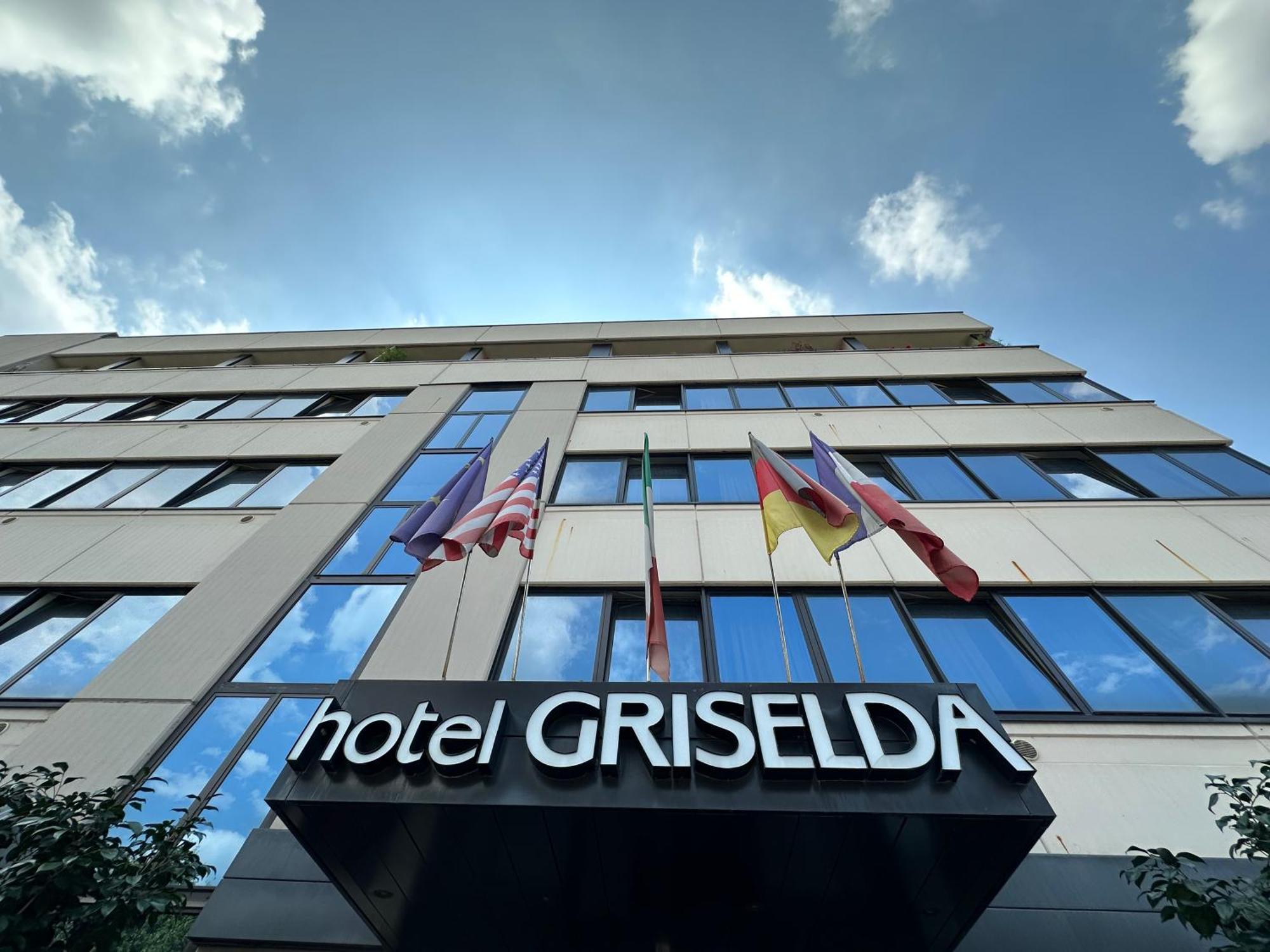 Hotel Griselda Saluces Extérieur photo