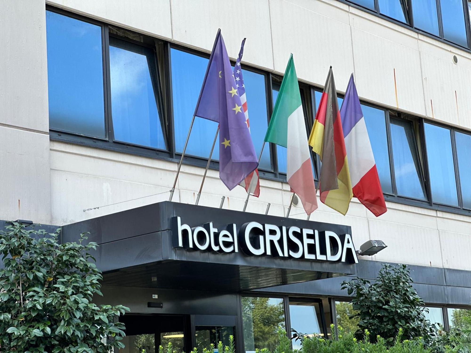 Hotel Griselda Saluces Extérieur photo